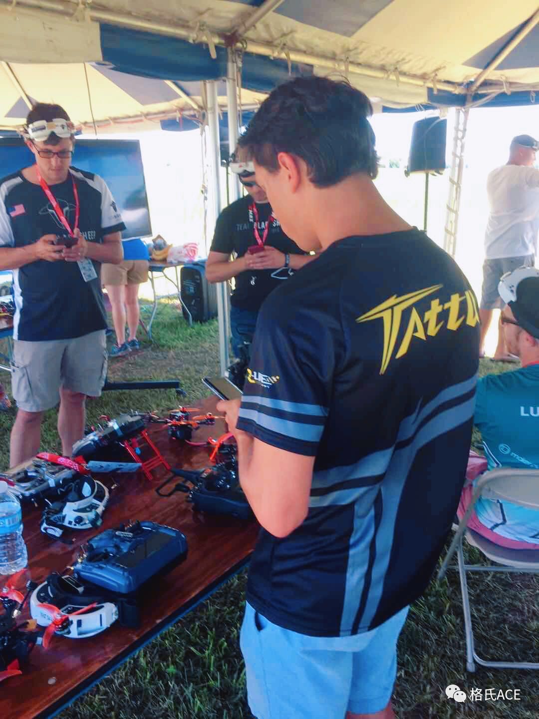 无人机比赛选手调试无人机 无人机比赛选手调试无人机