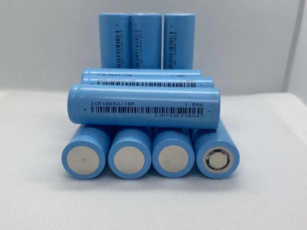 18650锂电池 18650锂电池