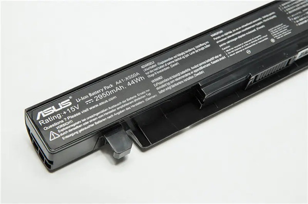 笔记本电池 笔记本电池