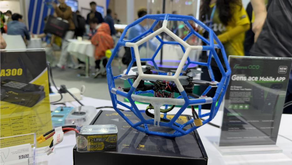 足球无人机 足球无人机