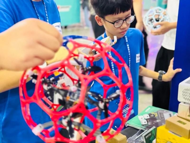 中国无人机足球联赛贵阳精彩瞬间